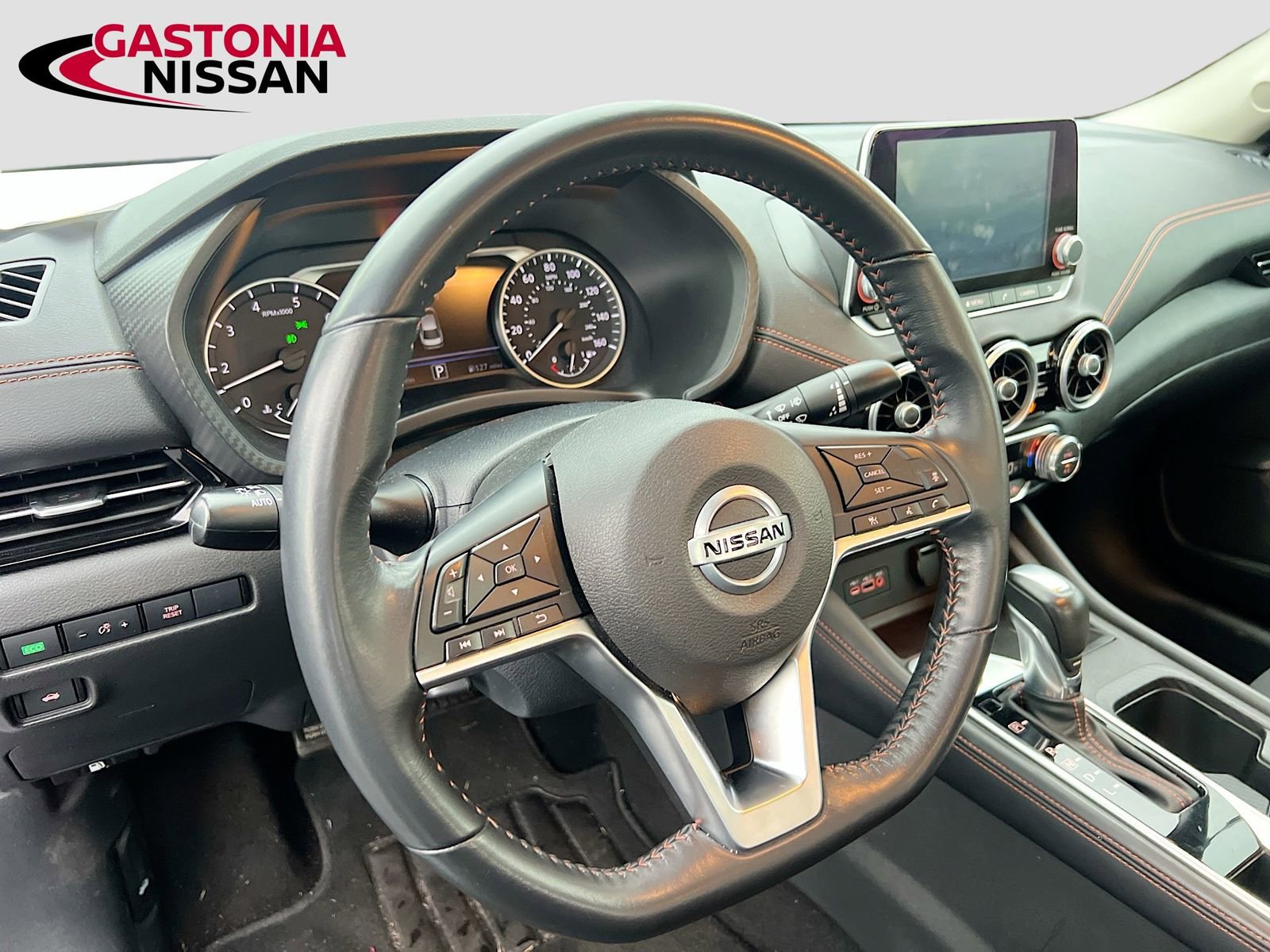 Used 2022 Nissan Sentra SR w/ Trunk Package image 11