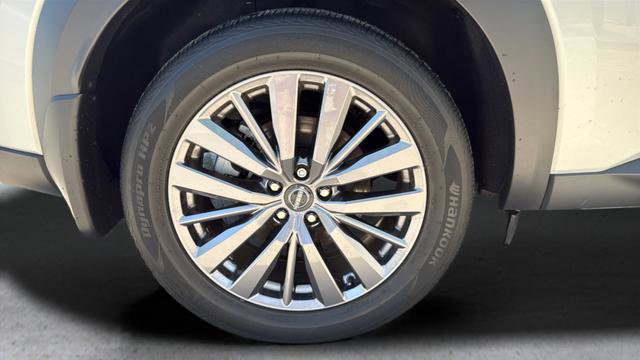 Used 2023 Nissan Pathfinder SL w/ SL Premium Package AWD/4WD image 24