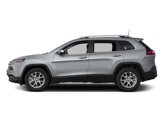 Used 2018 Jeep Cherokee Latitude Plus w/ Cold Weather Group AWD/4WD image 3