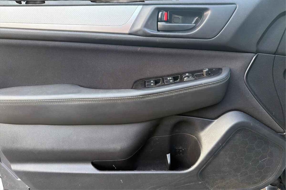Used 2019 Subaru Legacy 2.5i AWD/4WD image 18