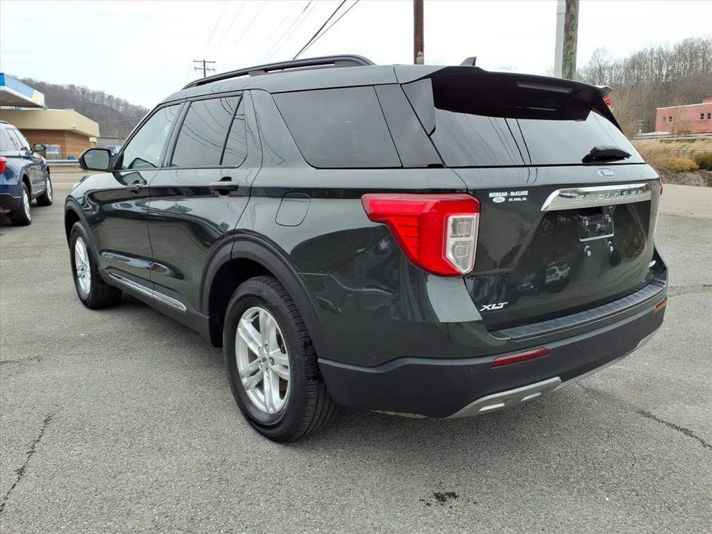Used 2023 Ford Explorer XLT w/ Equipment Group 202A AWD/4WD image 3