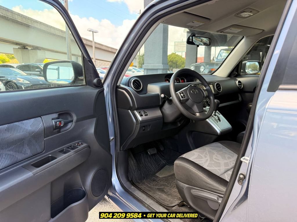 Used 2012 Scion xB FWD image 20