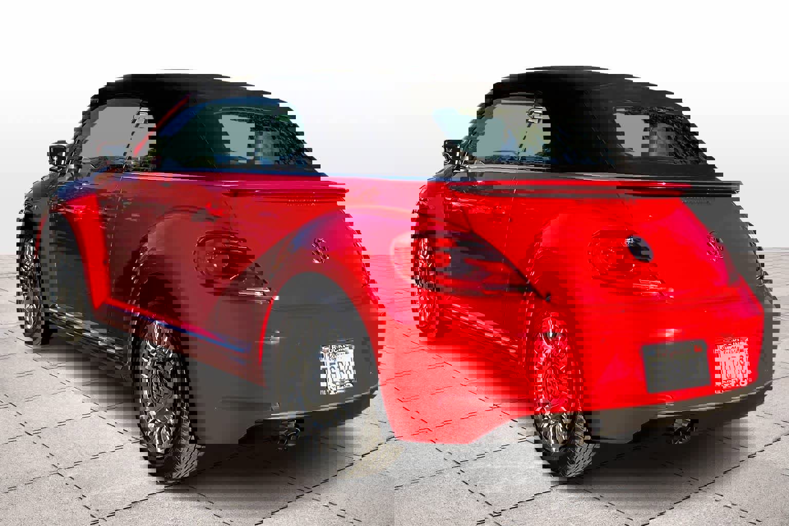 Used 2014 Volkswagen Beetle 2.5 image 14