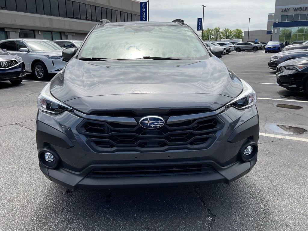 Used 2024 Subaru Crosstrek 2.0i Premium AWD/4WD image 2