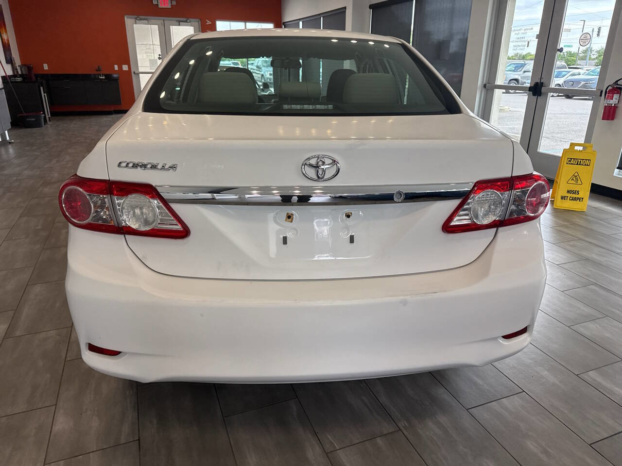 Used 2012 Toyota Corolla L FWD image 6