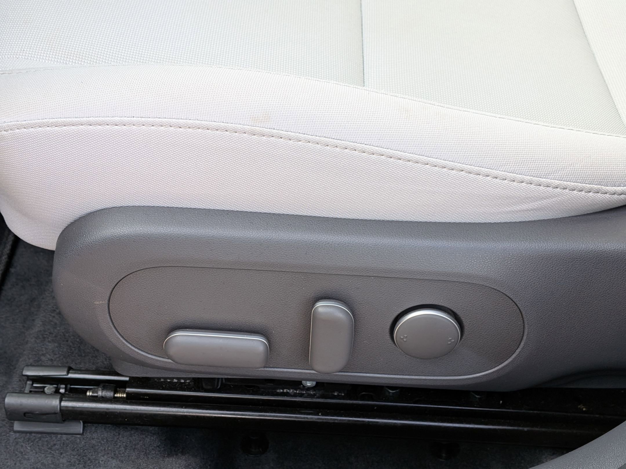 Used 2025 Hyundai Kona SEL image 15