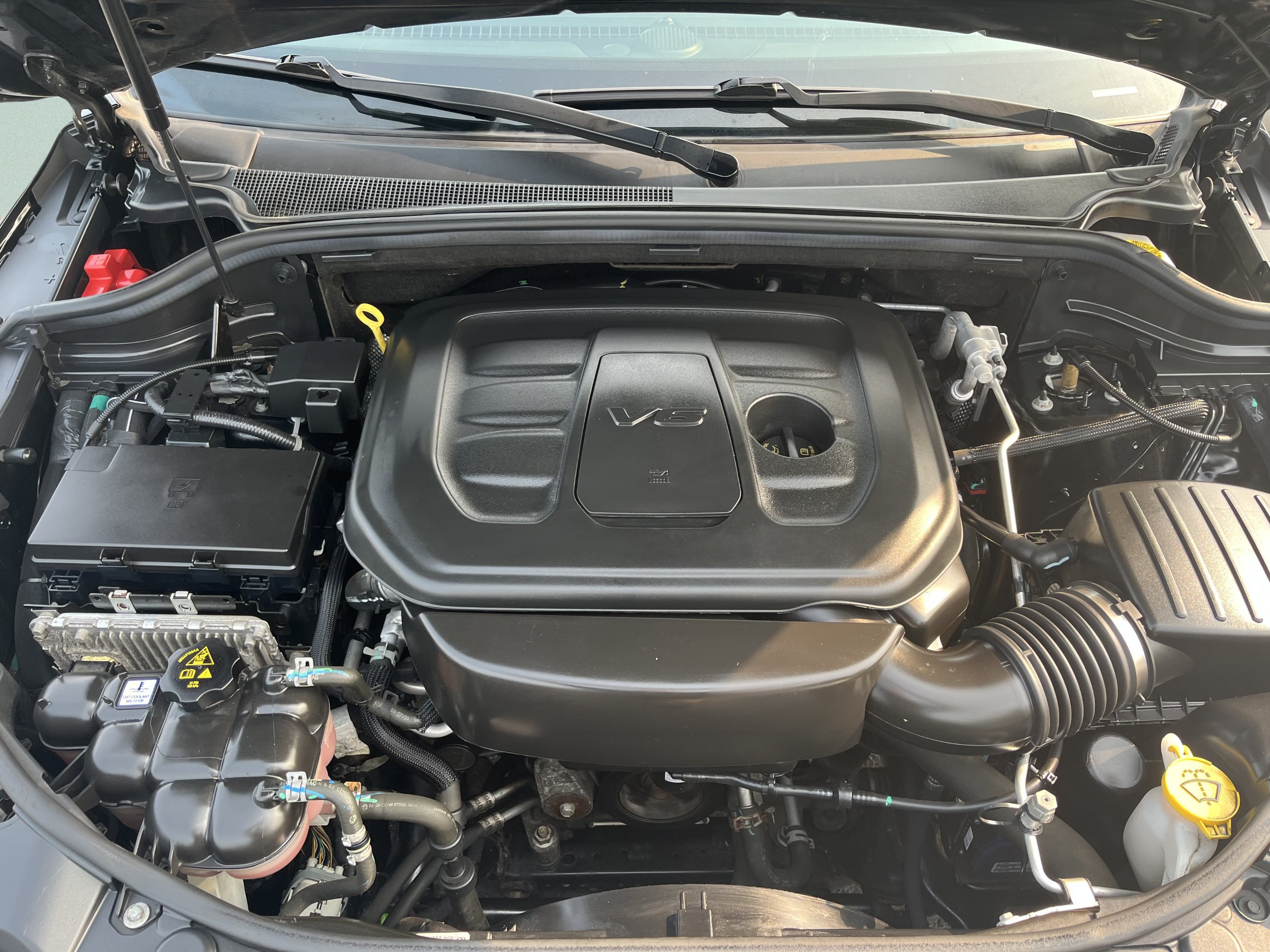 Used 2020 Jeep Grand Cherokee Overland AWD/4WD image 10