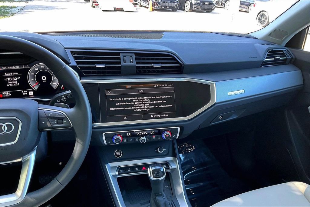 Certified 2025 Audi Q3 2.0T Premium Plus w/ Premium Plus Package AWD/4WD image 20