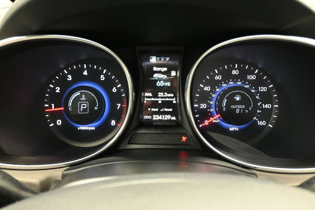 Used 2013 Hyundai Santa Fe Sport 2.0T AWD/4WD image 15