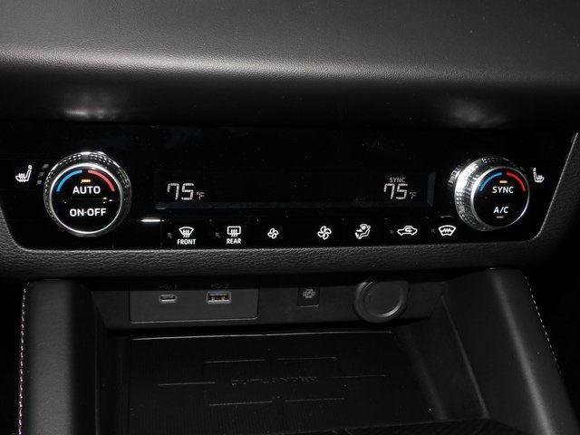 New 2025 Mitsubishi Outlander SE image 22