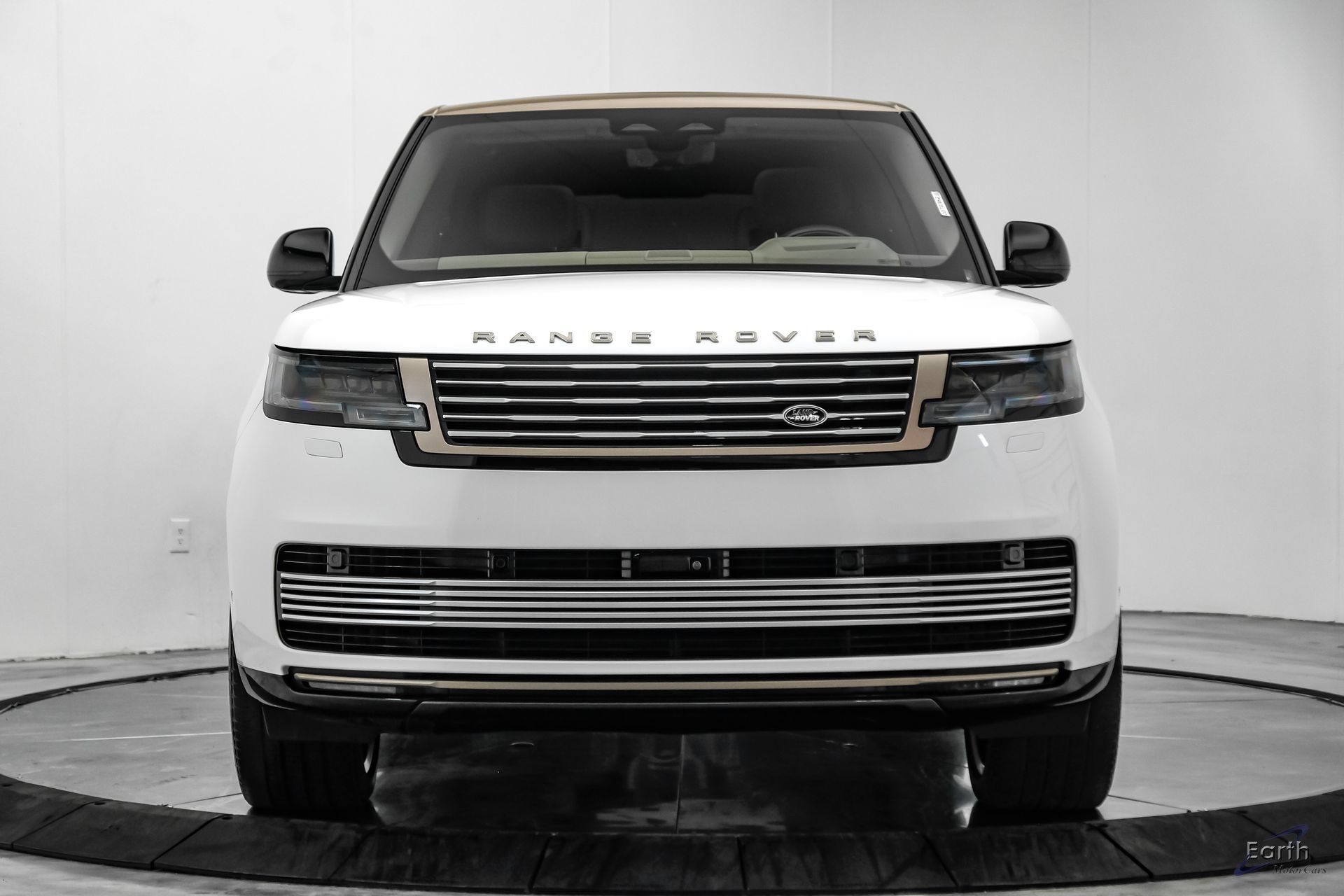 Used 2024 Land Rover Range Rover SV AWD/4WD image 29