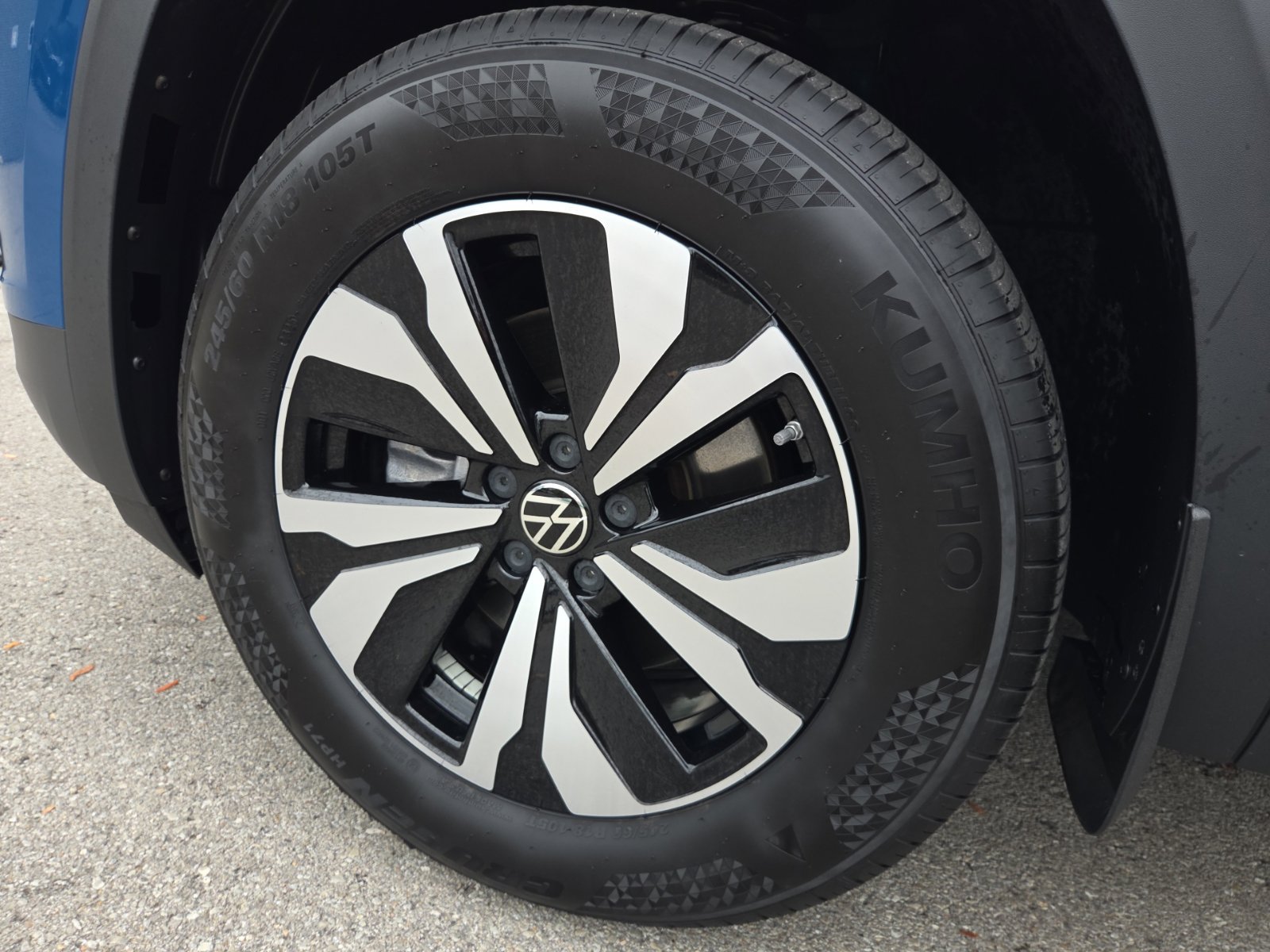 Certified 2026 Volkswagen Atlas SE AWD/4WD image 16