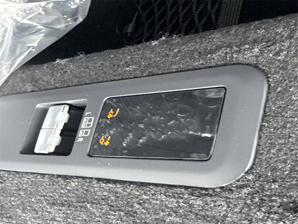 New 2026 Land Rover Range Rover Sport Dynamic SE image 6