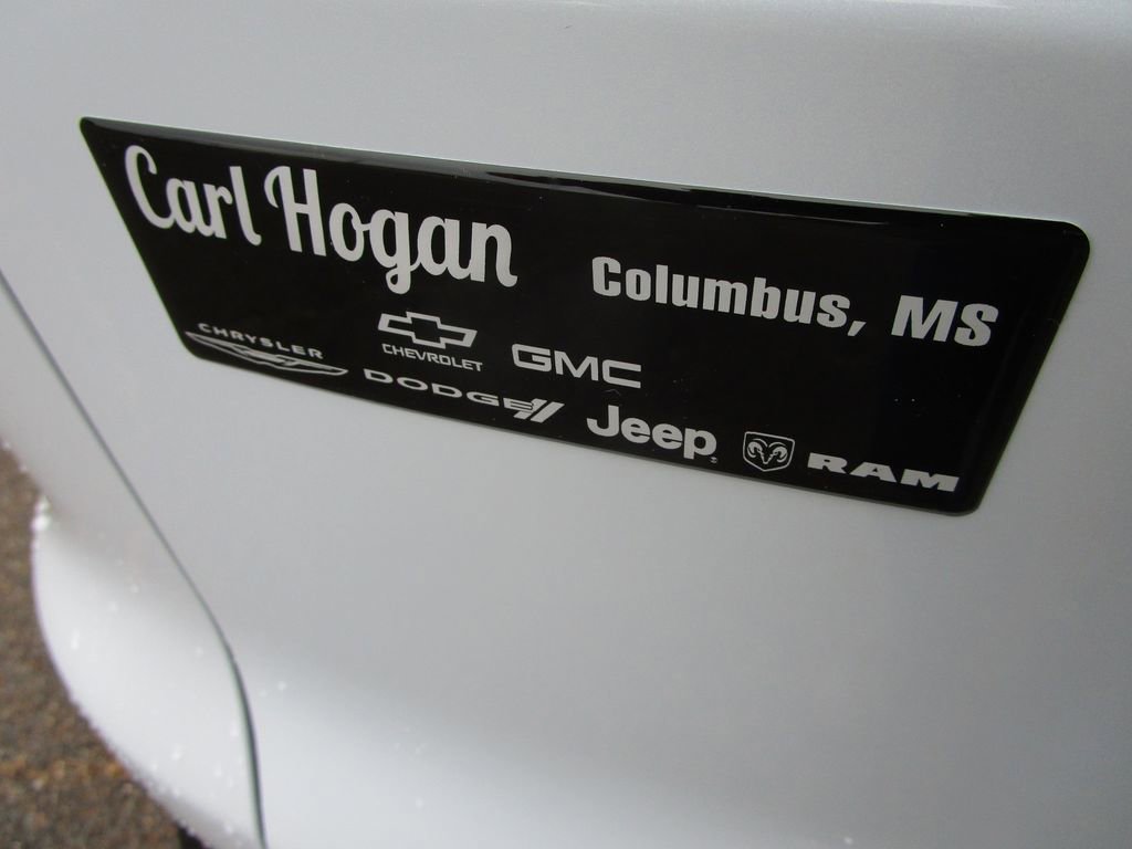 New 2026 GMC Acadia Denali w/ Super Cruise Package image 9