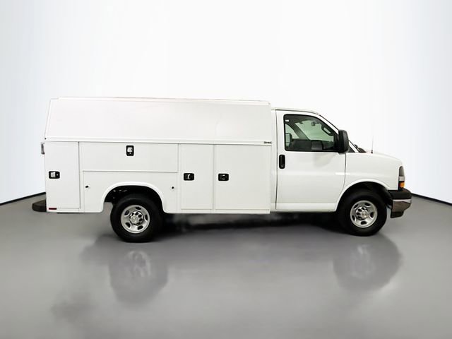 New 2025 Chevrolet Express 3500 w/ Power Convenience Package image 11