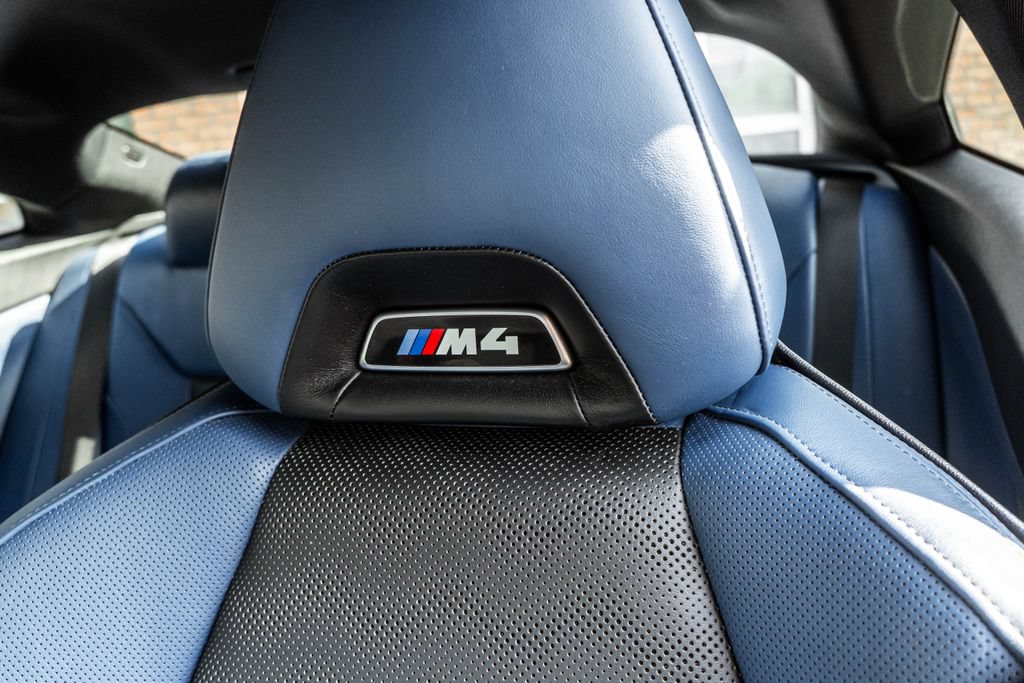 Used 2021 BMW M4 Coupe w/ Executive Package RWD image 8