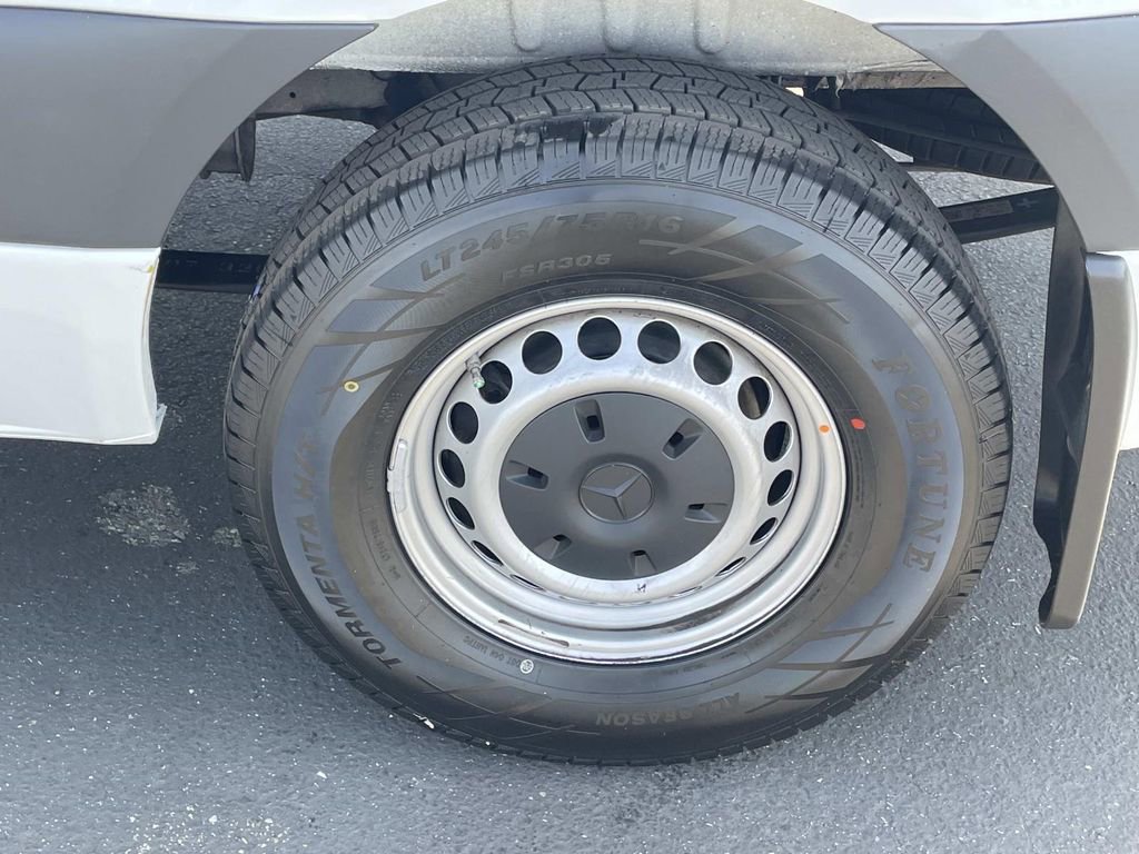 Used 2021 Mercedes-Benz Sprinter 144 Cargo image 6