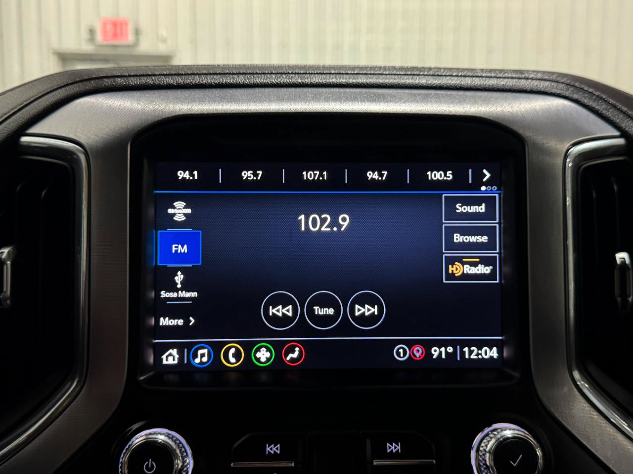Used 2021 GMC Sierra 2500 SLT AWD/4WD image 32