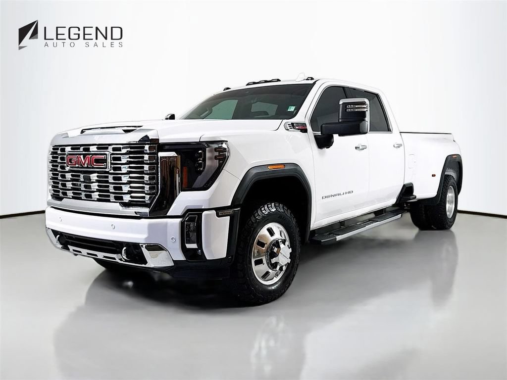 Used 2025 GMC Sierra 3500 Denali w/ Technology Package AWD/4WD image 1