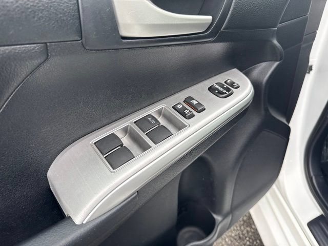 Used 2012 Toyota Camry SE FWD image 17