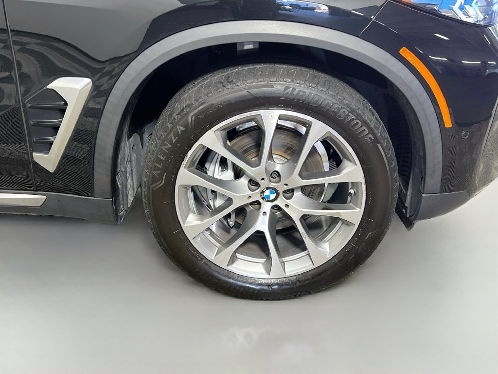 Used 2025 BMW X5 sDrive40i RWD image 11