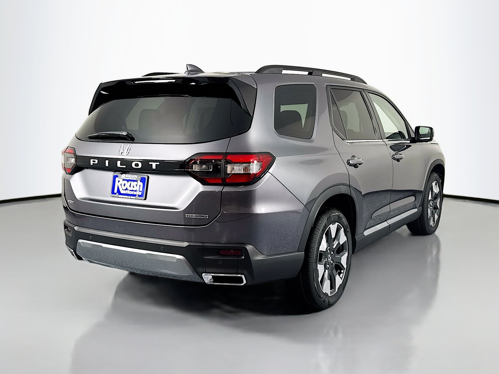 New 2026 Honda Pilot Touring image 5