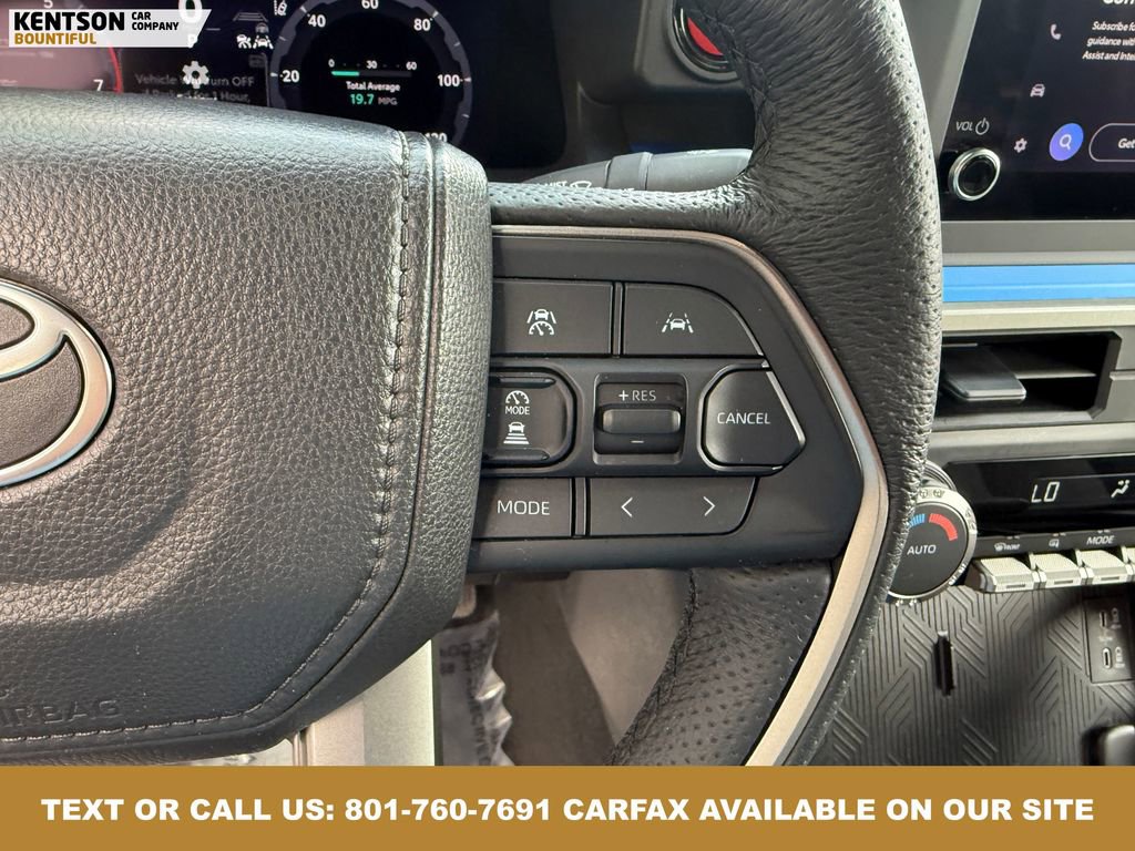 Used 2025 Toyota Tacoma TRD Off-Road image 18