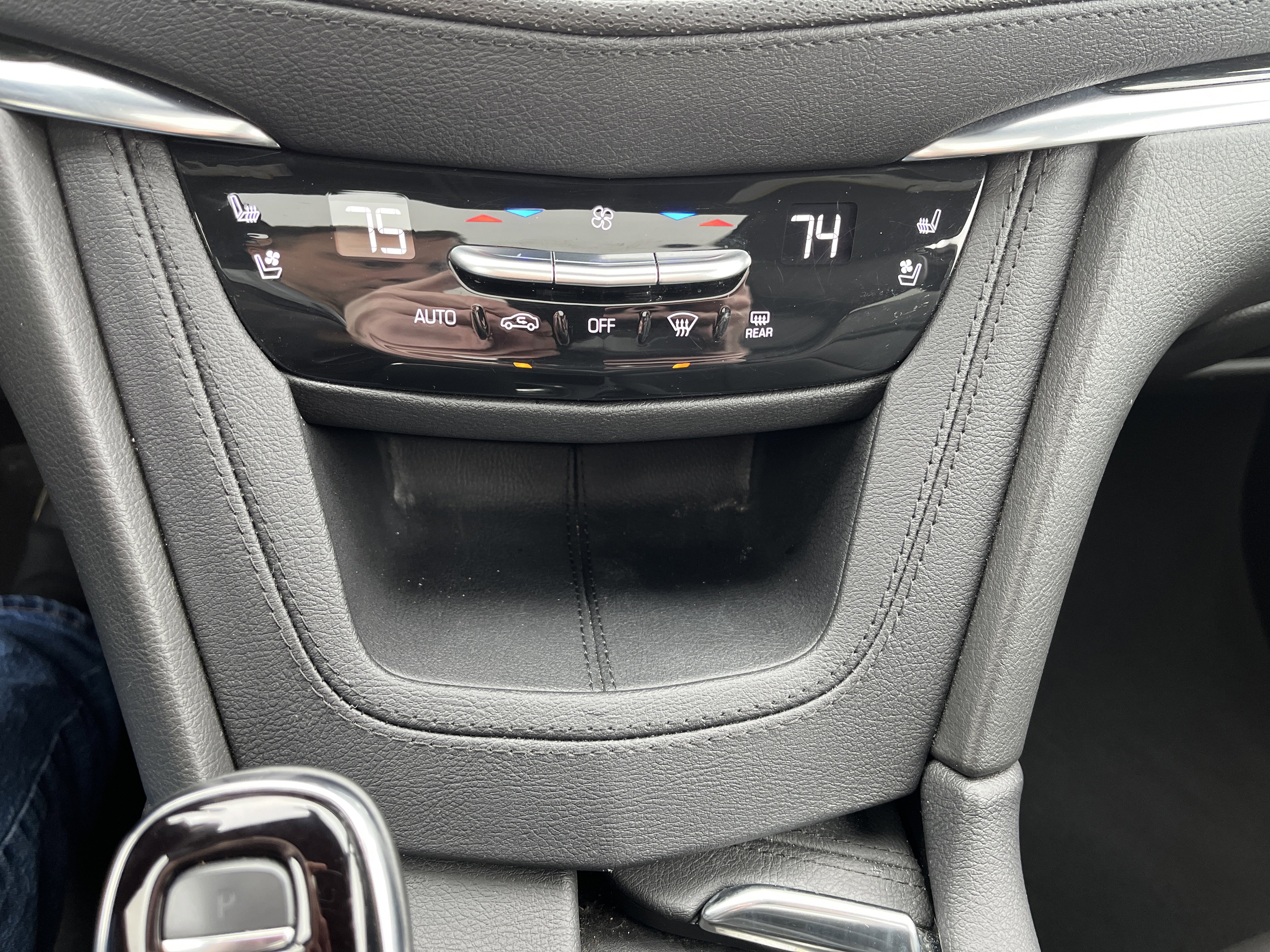 Used 2025 Cadillac XT5 Premium Luxury image 30