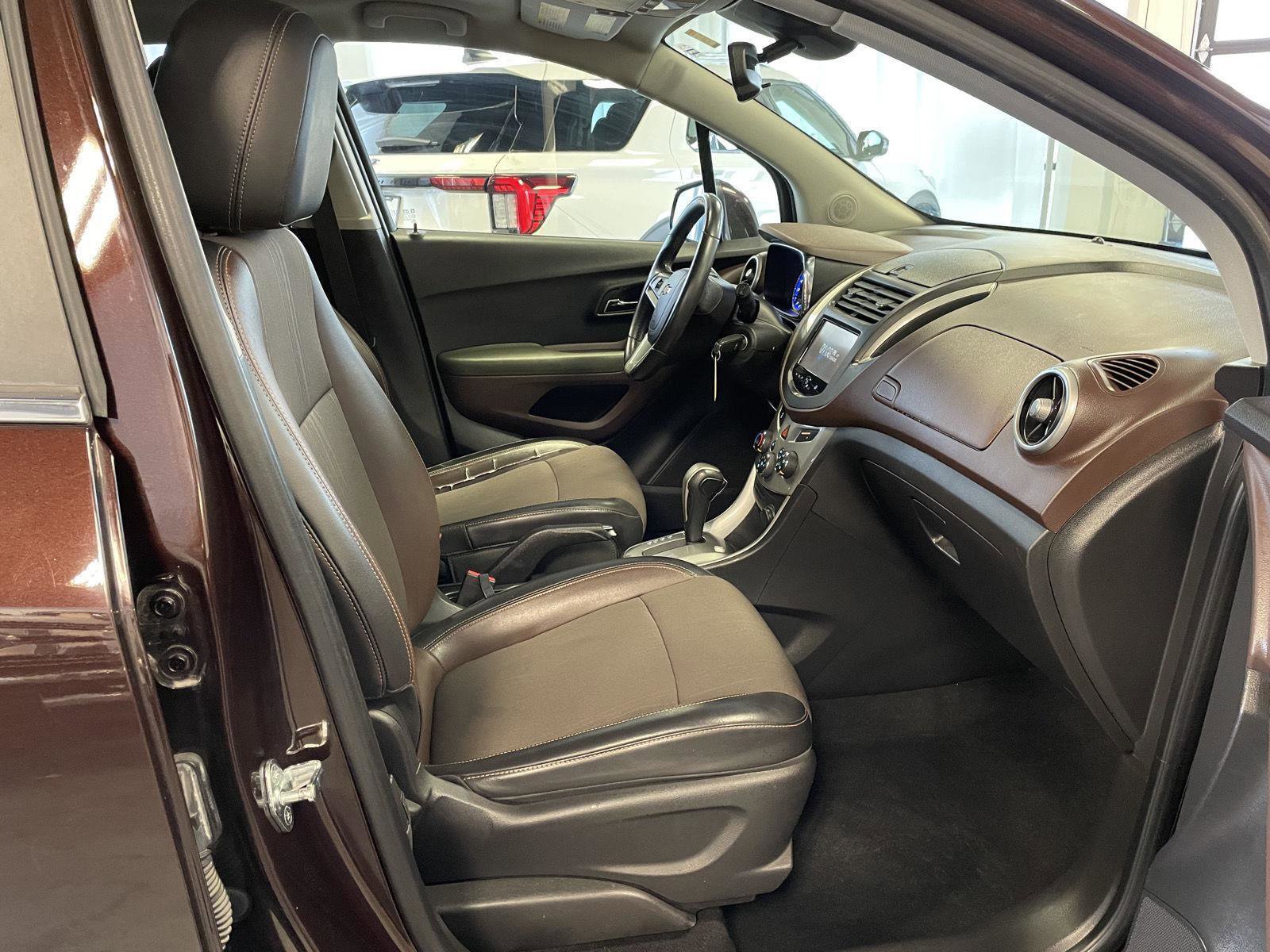Used 2015 Chevrolet Trax LT w/ LT Plus Package image 25