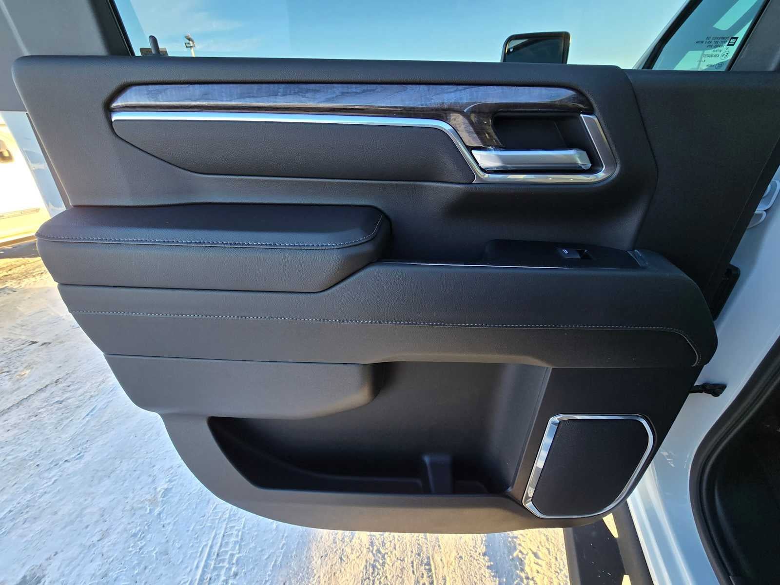 New 2025 Chevrolet Silverado 3500 LTZ w/ LTZ Premium Package image 18