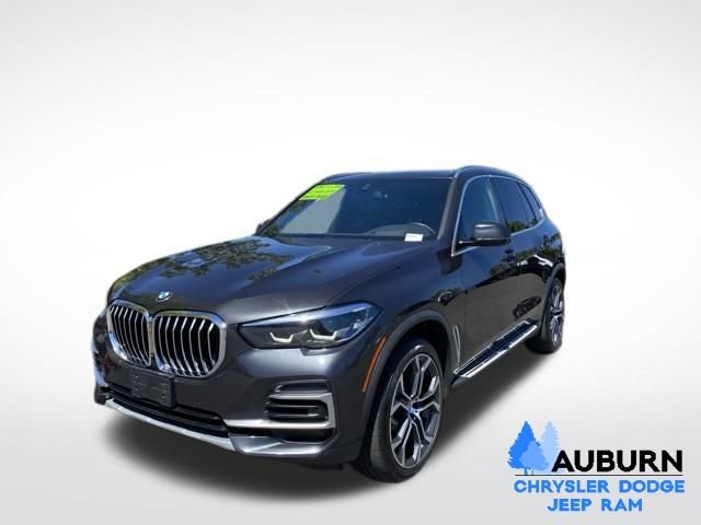 Used 2023 BMW X5 xDrive40i w/ Luxury Seating Package AWD/4WD image 3