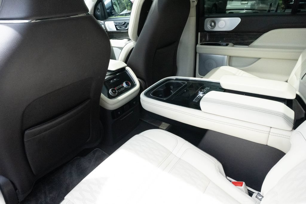 Used 2020 Lincoln Navigator Black Label AWD/4WD image 25