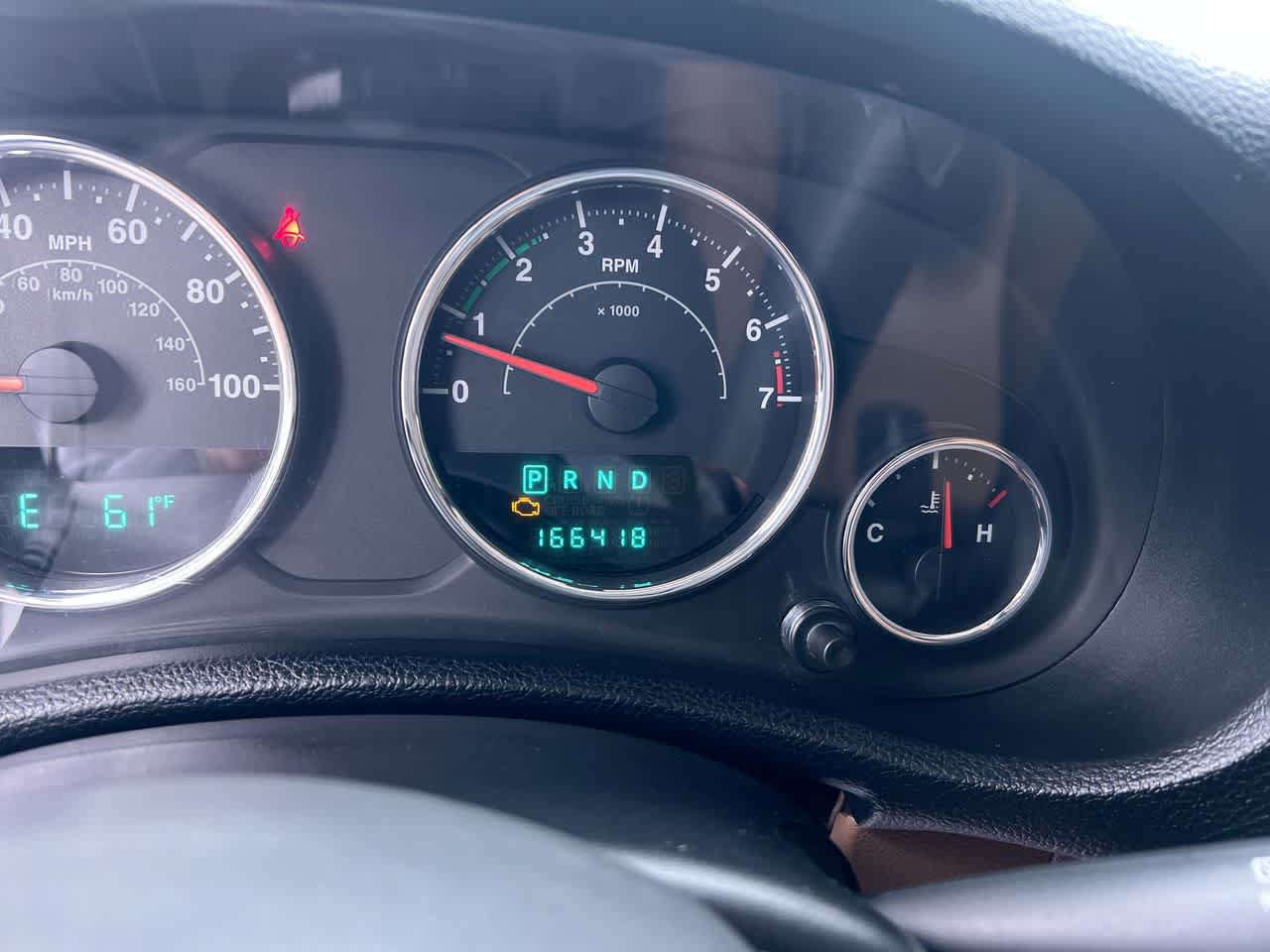 Used 2012 Jeep Wrangler Unlimited Sahara AWD/4WD image 15