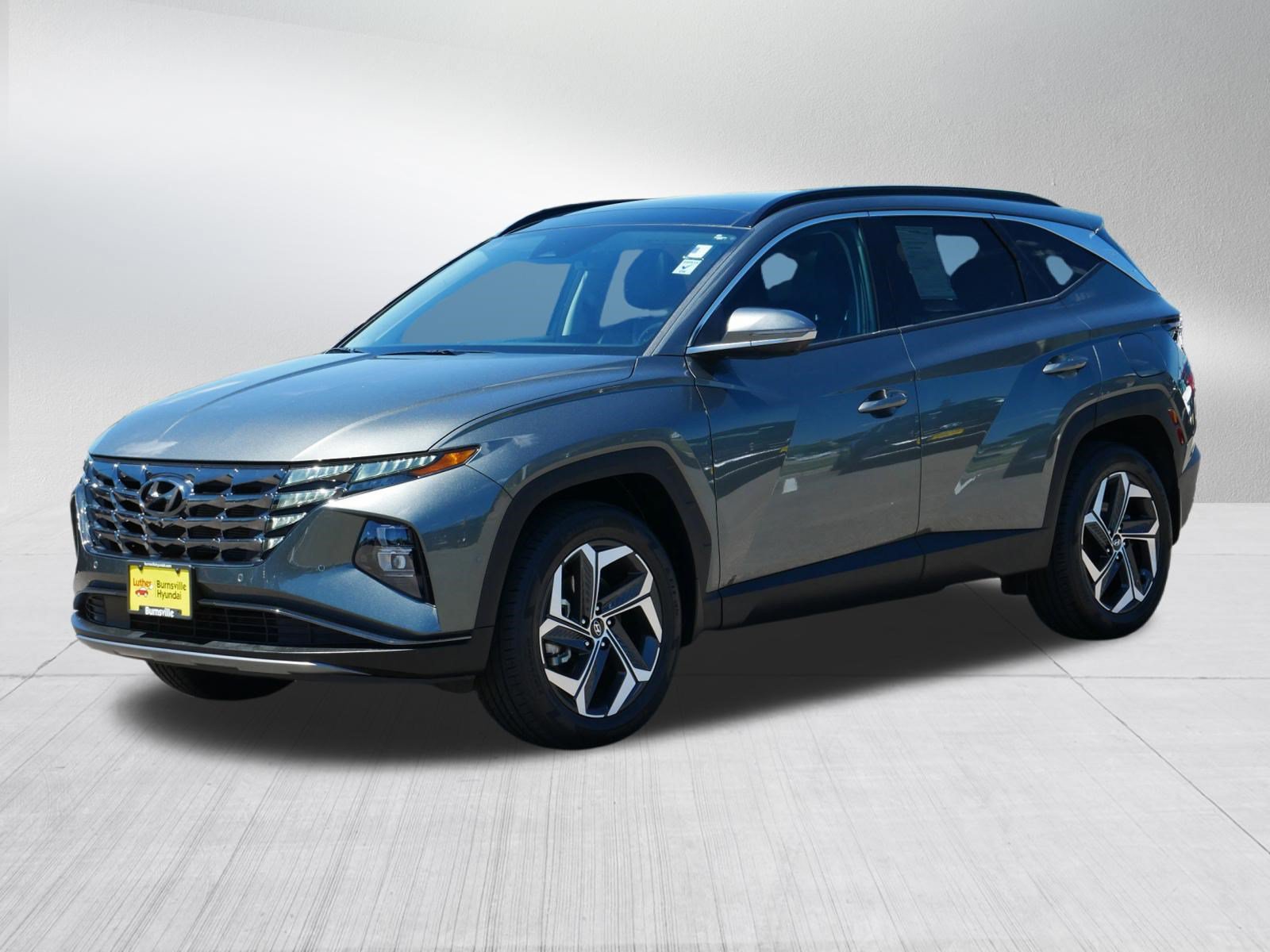 Certified 2023 Hyundai Tucson Limited AWD/4WD image 3