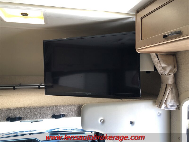 Used 2018 Ford E-350 and Econoline 350 Super Duty w/ Motorhome Prep Package RWD image 21