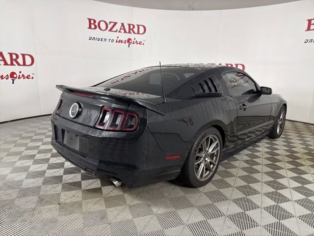 Used 2014 Ford Mustang Premium RWD image 8