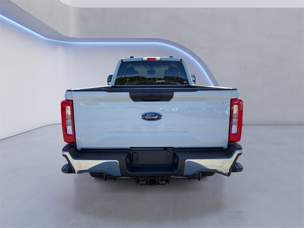 New 2026 Ford F350 XLT image 4