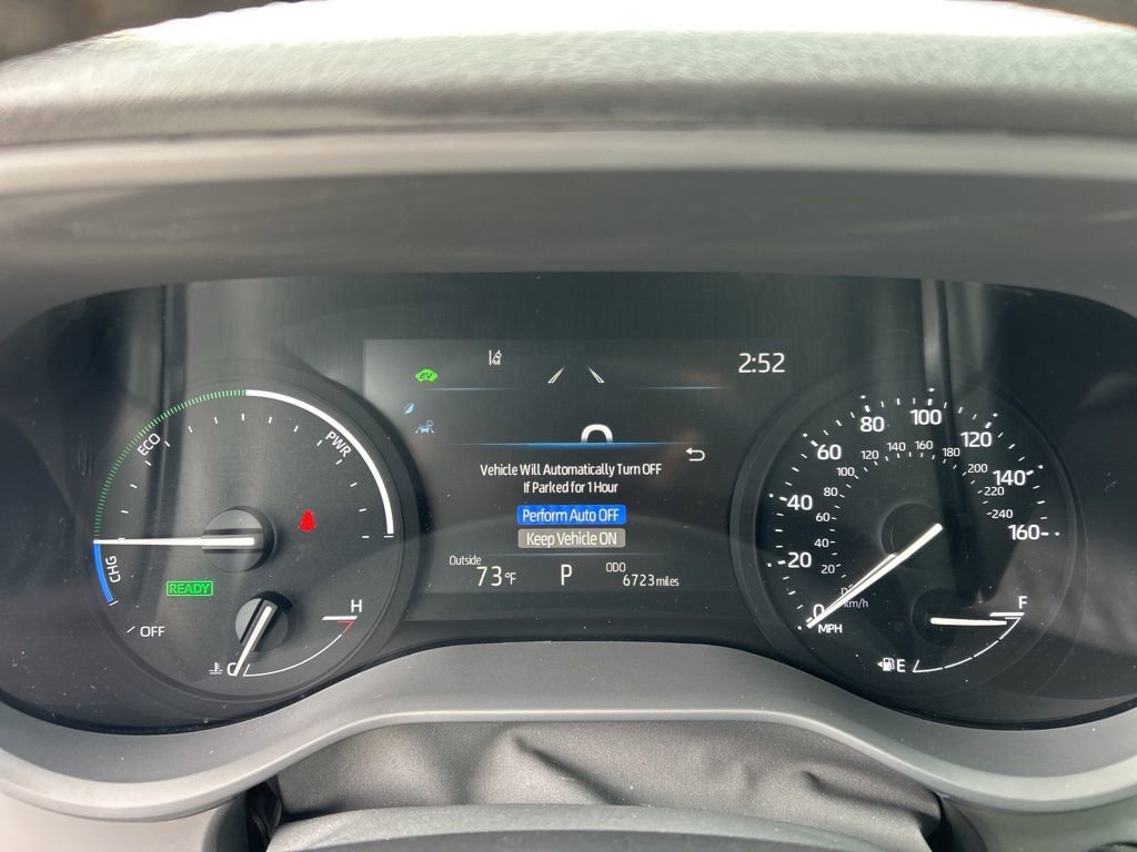 Used 2025 Toyota Sienna XLE image 10