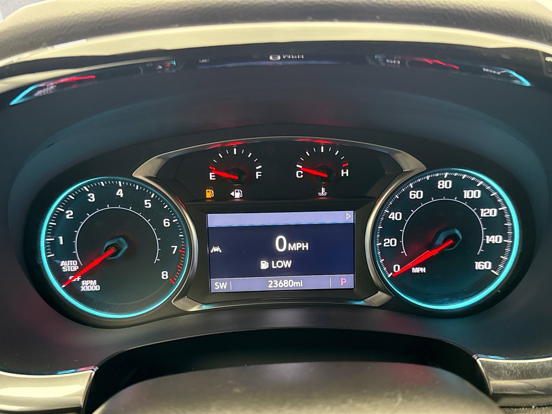 Used 2023 Chevrolet Traverse LT image 13