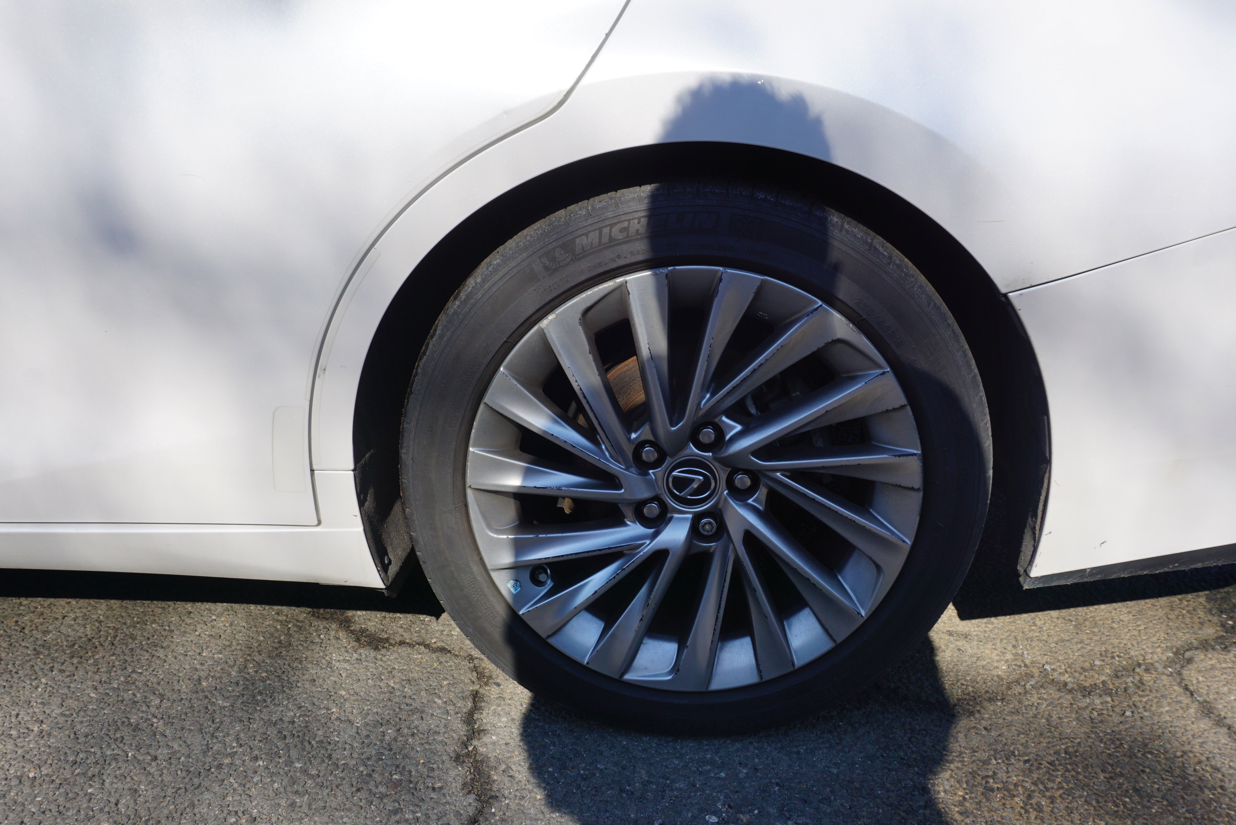 Used 2021 Lexus ES 350 Ultra Luxury w/ Accessory Package image 6