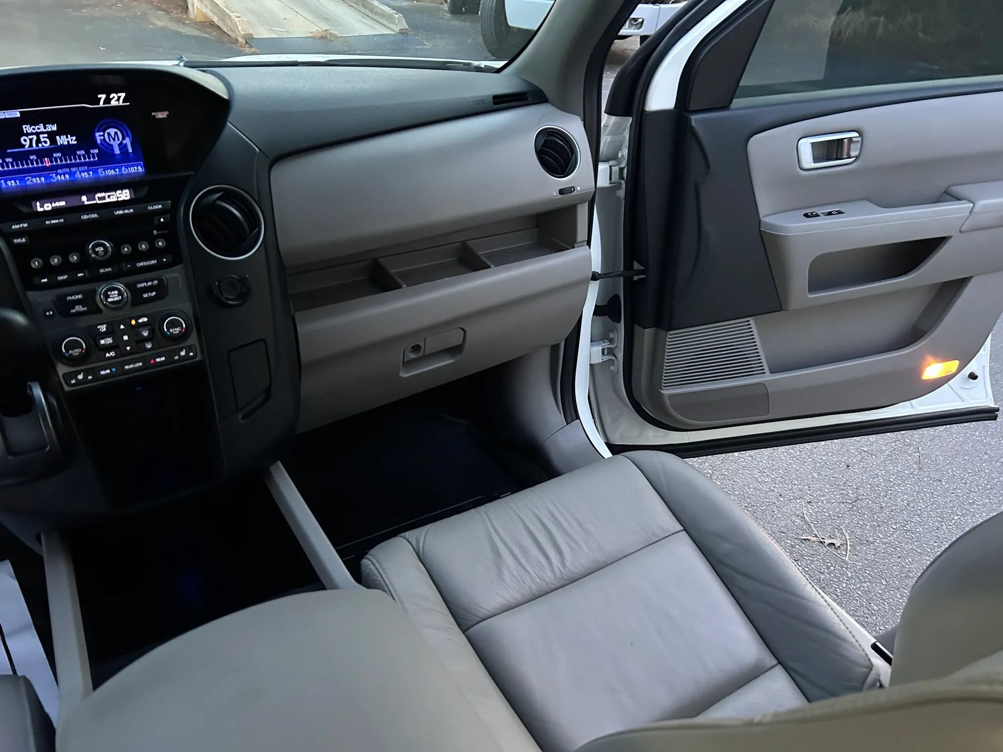 Used 2015 Honda Pilot EX-L image 41