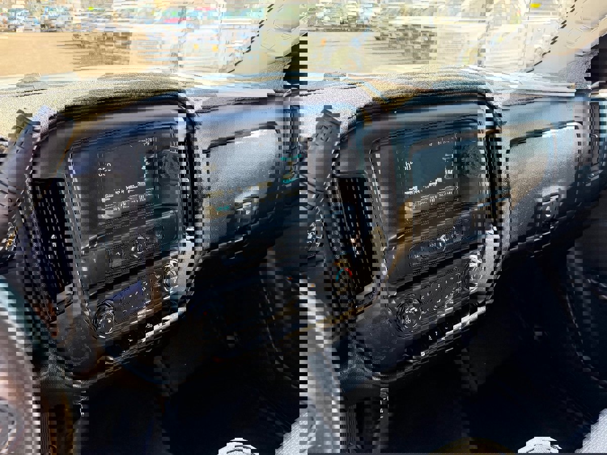 Used 2017 Chevrolet Silverado 3500 W/T image 18