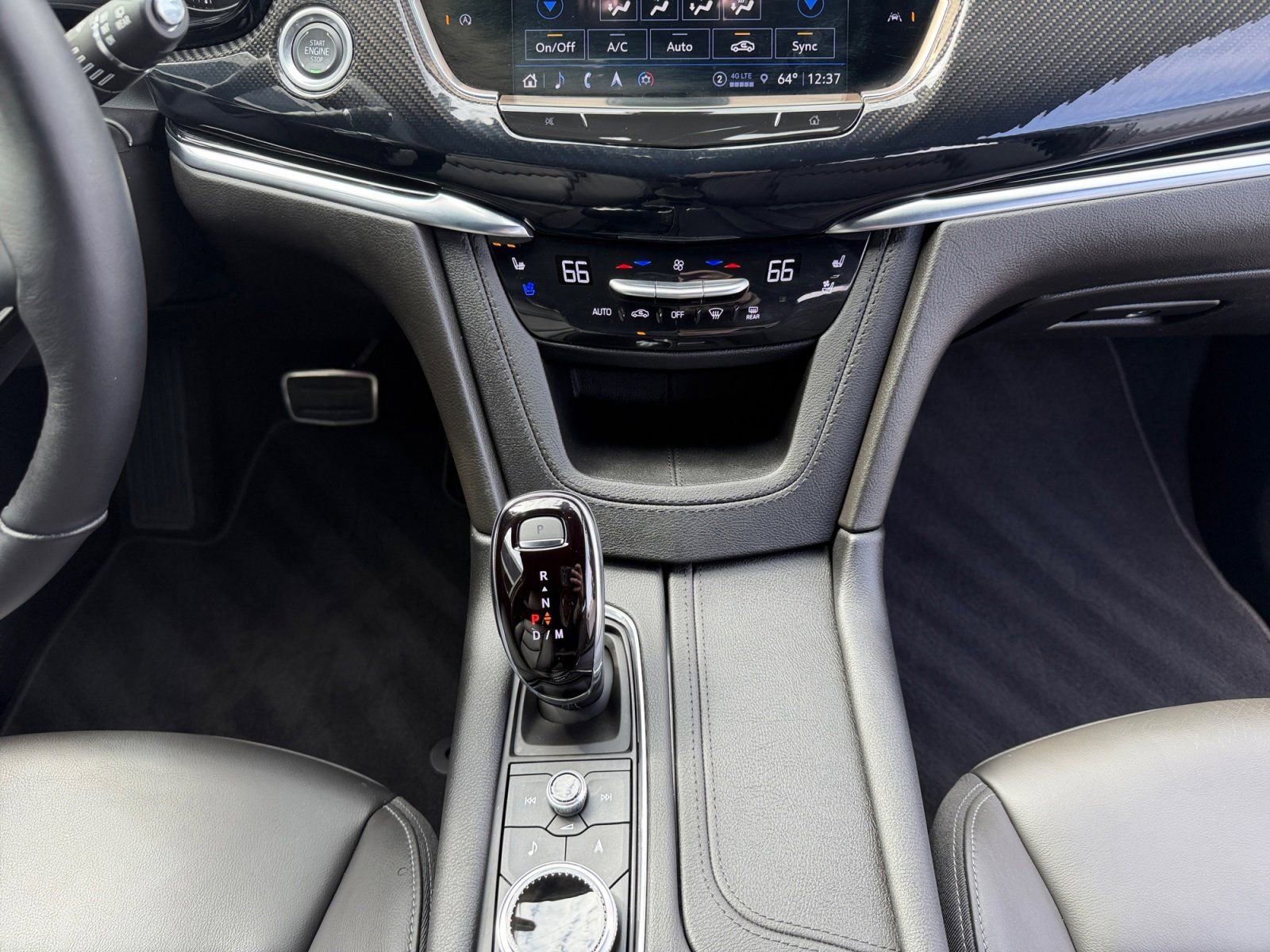 Used 2025 Cadillac XT6 Sport AWD/4WD image 11