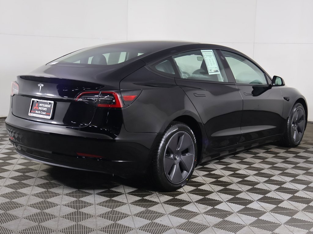 Used 2023 Tesla Model 3 Standard Range image 10