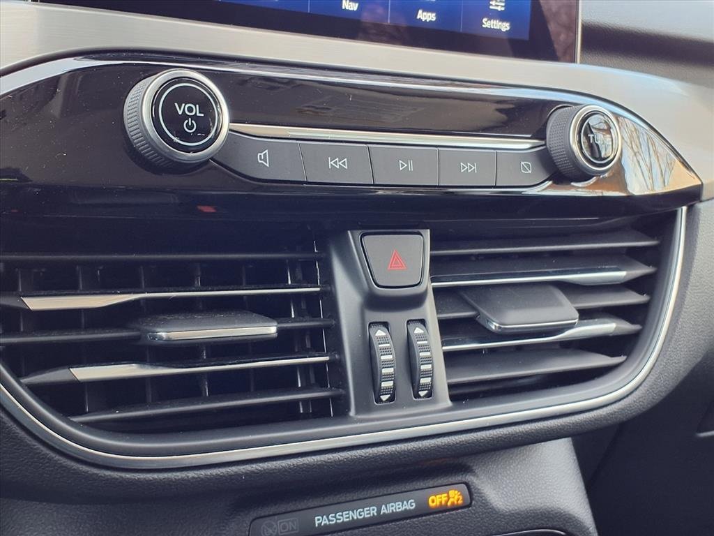 Used 2021 Ford Escape Titanium w/ Class II Trailer Tow Package image 13