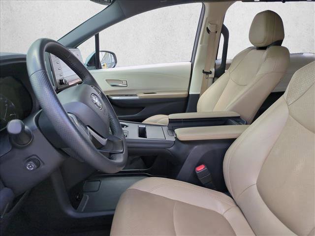 Certified 2024 Toyota Sienna Limited FWD image 18