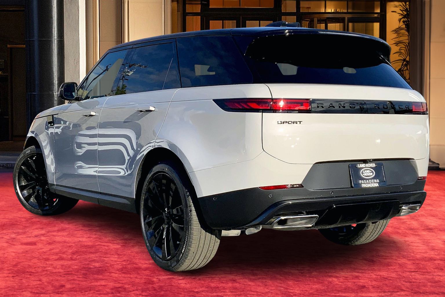 New 2026 Land Rover Range Rover Sport SE AWD/4WD image 3