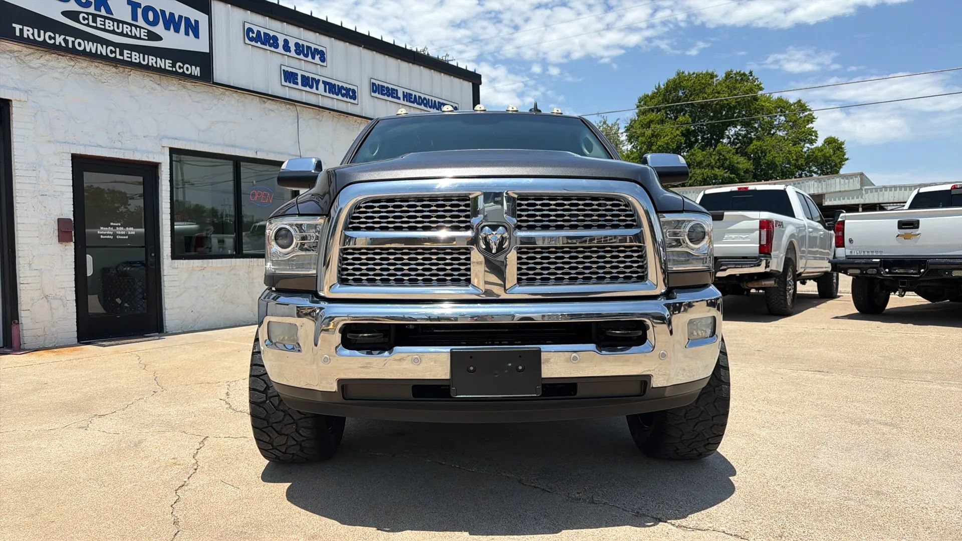 Used 2018 RAM 2500 Laramie w/ Off Road Package AWD/4WD image 5