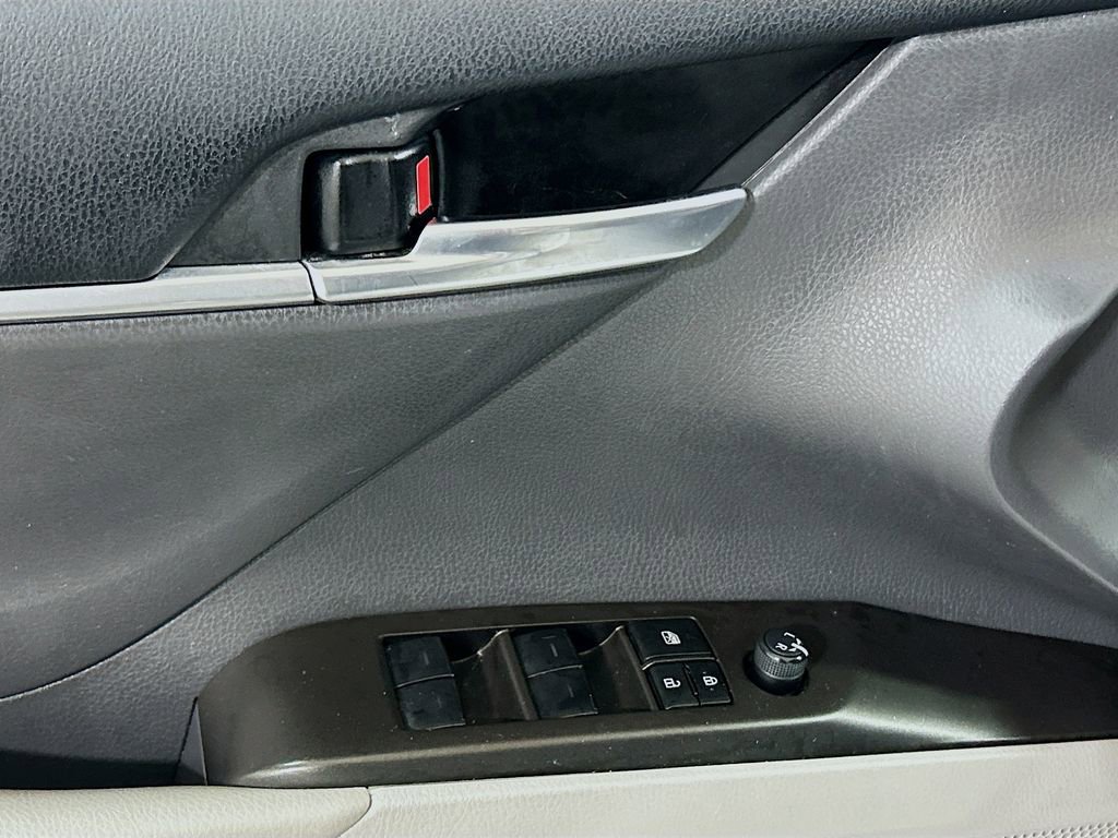 Used 2023 Toyota Camry LE FWD image 15