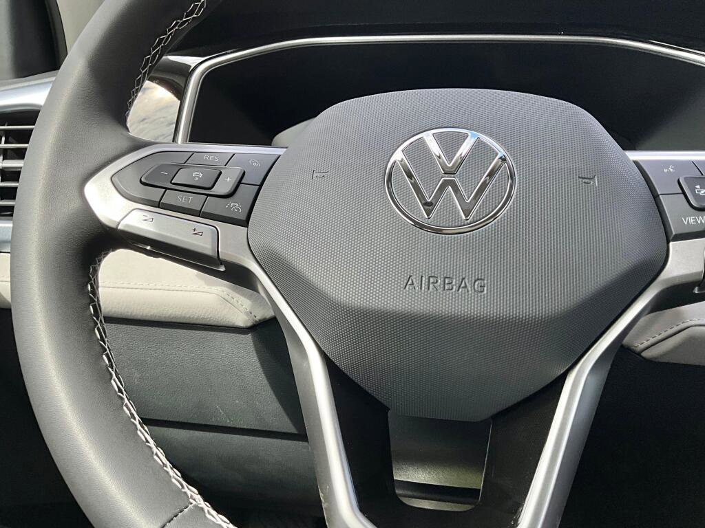 New 2026 Volkswagen Taos SE AWD/4WD image 23